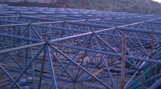 涟源概述网架加工中对钢材的质量的过细恳求